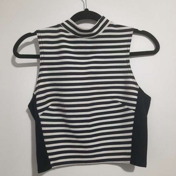 Striped "New Look" top Size 10 US - Picture 1 of 3